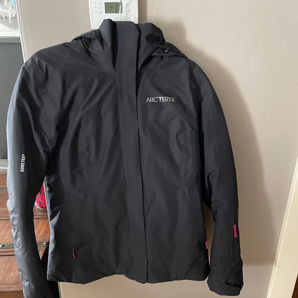 Arc’teryx Andessa Black insulated ski jacket large